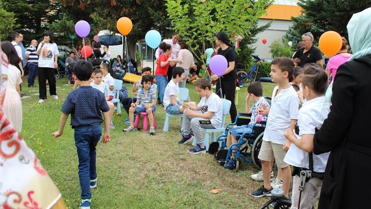 Cerebral Palsyli öğrenciler başarılarını yaz şenliğiyle kutladı