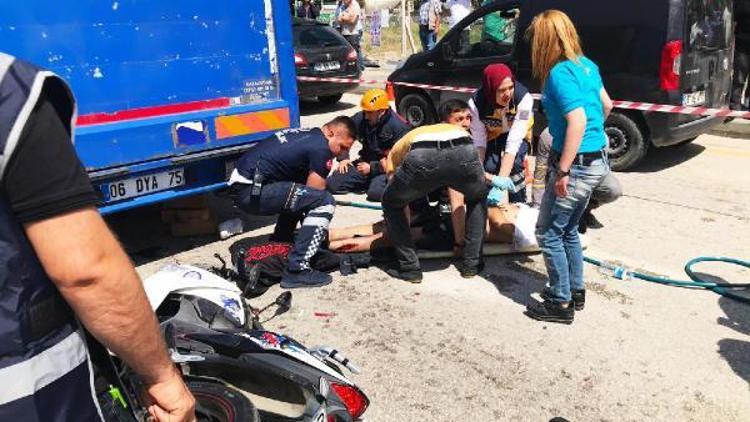 Kamyona çarpan motosikletin sürücüsü ağır yaralandı
