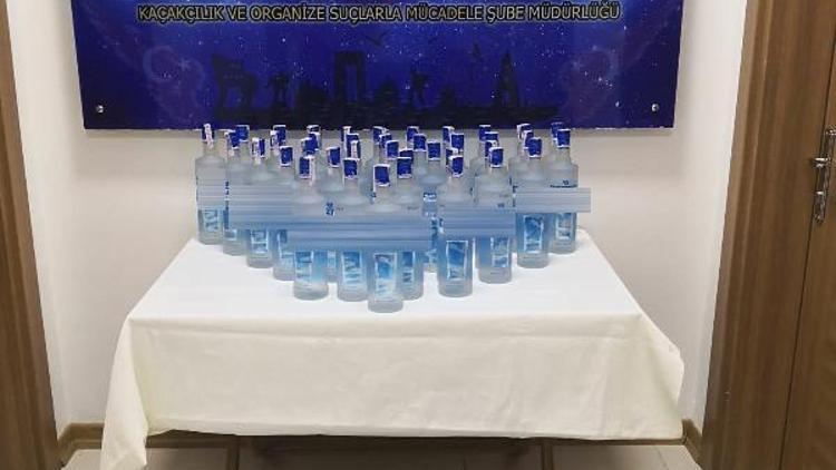 İş yerinde 54 şişe kaçak içki ele geçirildi