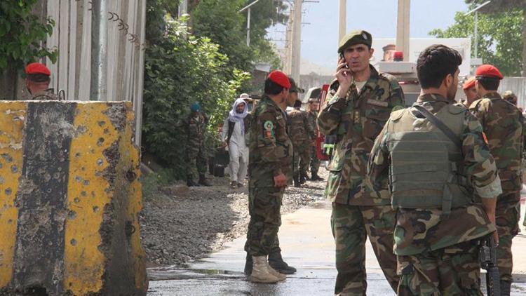 Afganistanda intihar saldırısı: 9 ölü