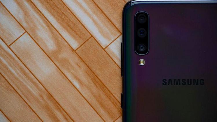 Samsung Galaxy A70 incelemesi