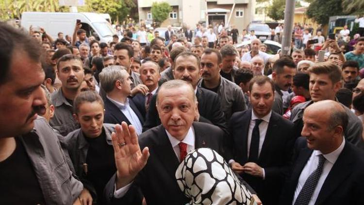Cumhurbaşkanı Erdoğan Bağcılar Belediyesini ziyaret etti