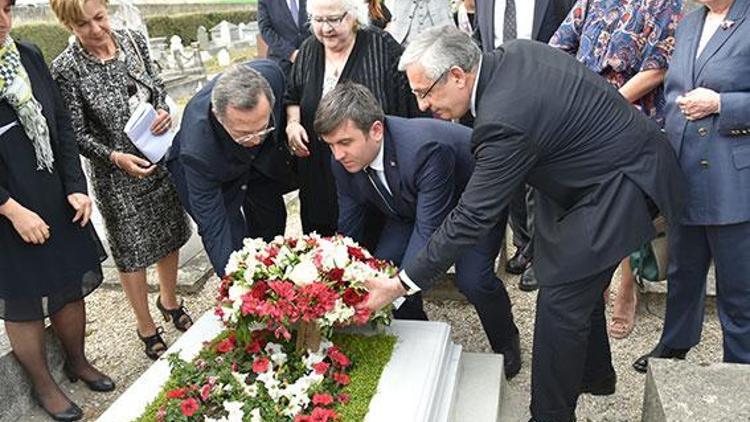 Paris’te Osmanlı şehzadelerinin mezarlarına ziyaret