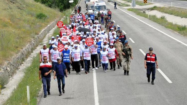 Boludan Ankaraya yürüyen işçiler, Kahramankazana ulaştı