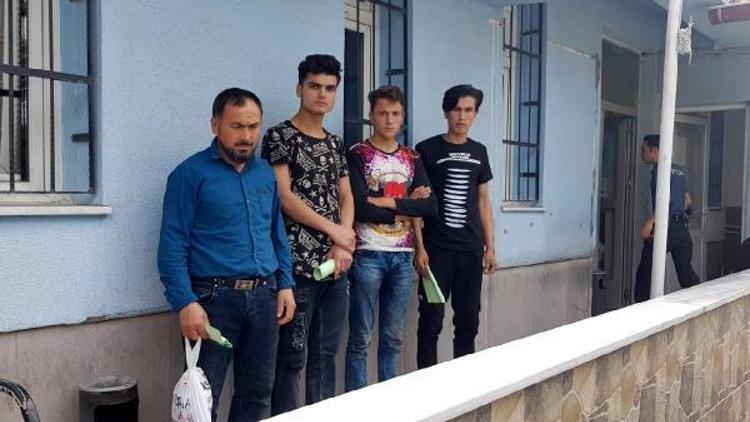 Ulukışla ilçesinde 4 kaçak göçmen yakalandı