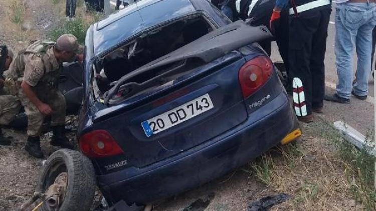 Bariyer otomobile saplandı: 1 kişi öldü, 2 kişi yaralandı