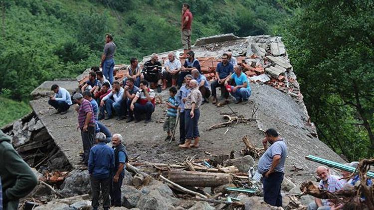 Son dakika... Trabzondaki sel: Ölü sayısı 5e yükseldi, 5 kişi aranıyor