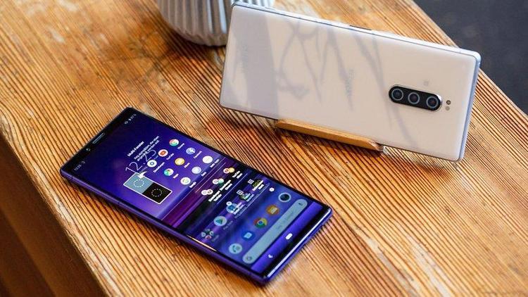 Sony Xperia 1 yeni yüzüyle geliyor, fiyatı düşüyor