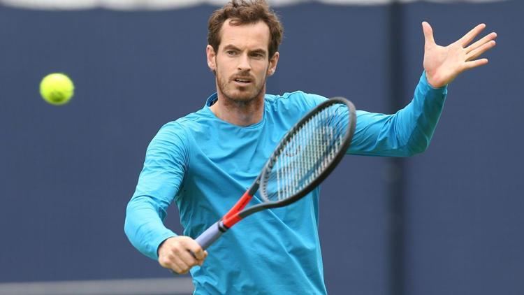 Andy Murray kortlara döndü