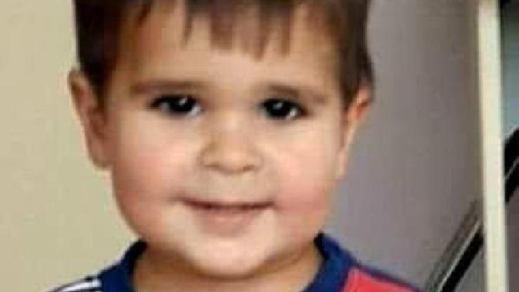 Parkta ölen 3 yaşındaki Serhat, gözyaşlarıyla uğurlandı