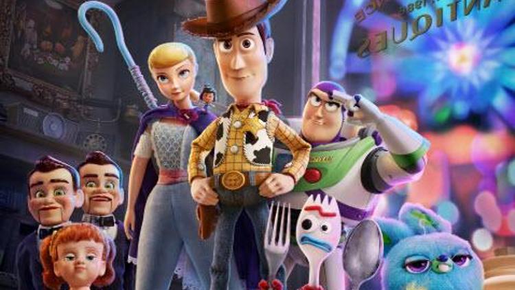 Toy Story 4 vizyona girdi, büyük ses getirdi
