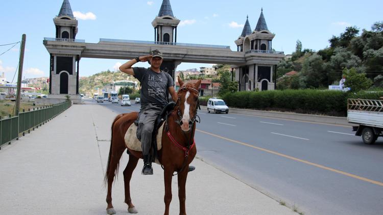 Sivas’tan Ankara’ya at üstünde 434 kilometre