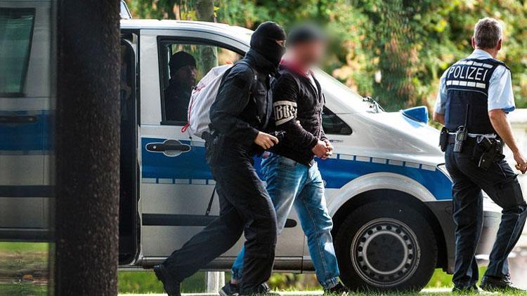‘Chemnitz İhtilalcileri’ne terör örgütü davası: Saldırı düzenleyip sol örgütlerin üzerine yıkacaklardı