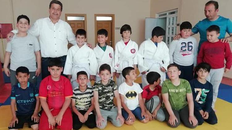 Kumlucada Yaz Spor Okulları başladı