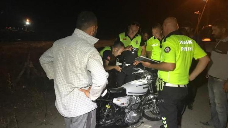 Otomobil, motosiklete çarptı: 1 yaralı