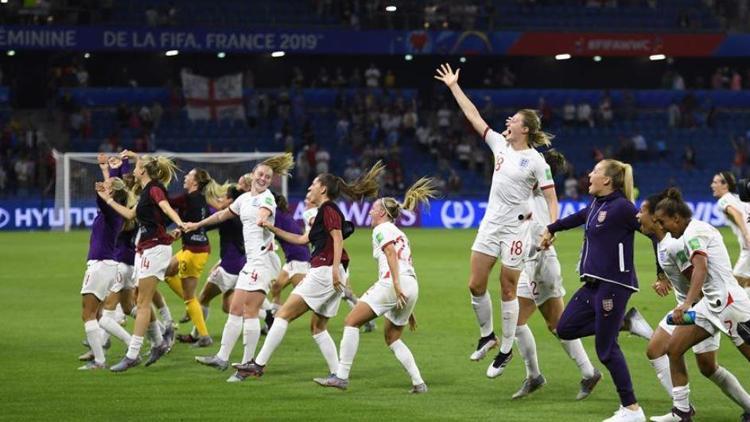 FIFA Kadınlar Dünya Kupasında İngiltere yarı finalde
