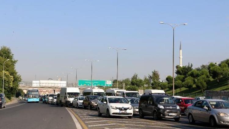 FSM Köprüsünde trafik yoğunluğu