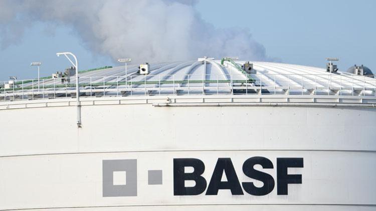 Bir kötü haber de BASF’tan geldi