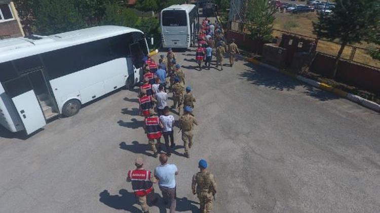 Bitlis merkezli göçmen kaçakçılığı operasyonuna 15 tutuklama