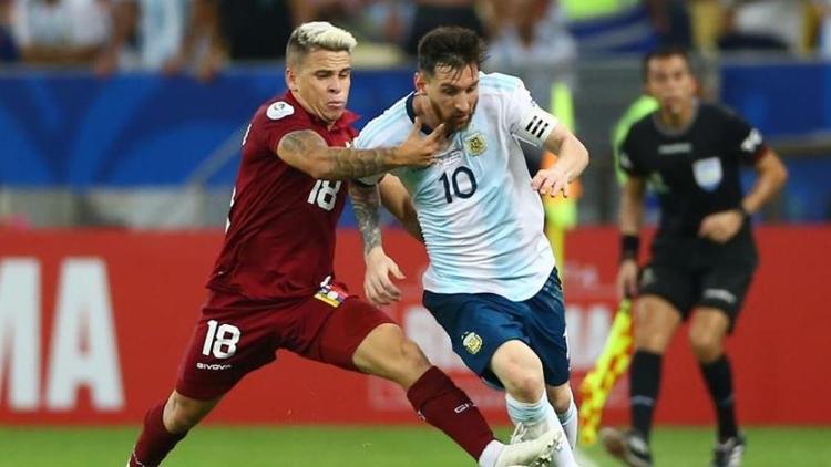 Venezuelayı 2-0 yenen Arjantin adını yarı finale yazdırdı