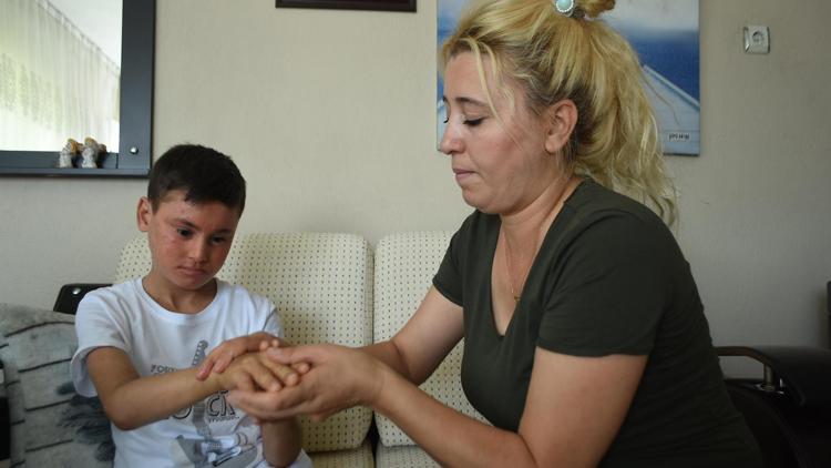 Minik Kayra destek bekliyor Engelli raporu iptal edildi, ilaçlarına yetişemiyorlar