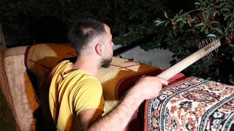 Mahalleli esrarengiz 2 kişi için nöbette: Uyumaya korkuyoruz