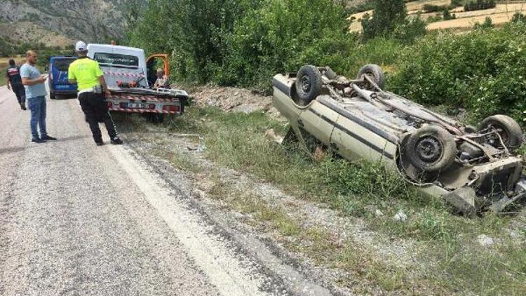 Kastamonuda otomobil devrildi: 5 kişilik aile yaralı