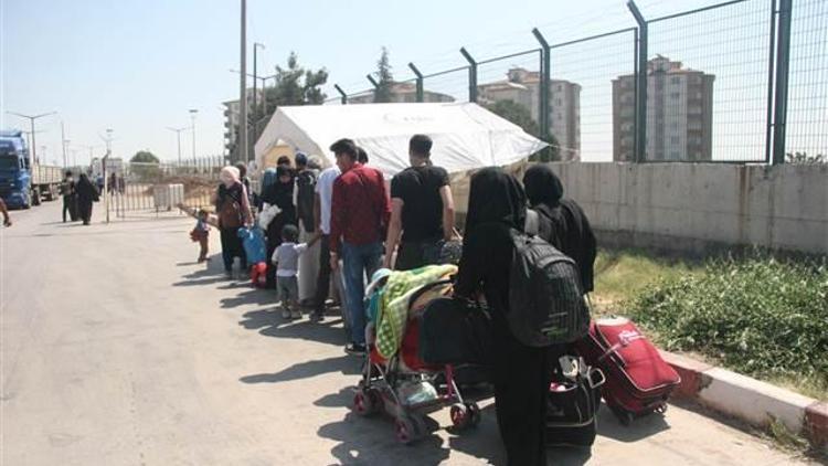 Bayramı ülkesinde geçiren 20 bin Suriyeliden 13 bini Türkiye’ye döndü