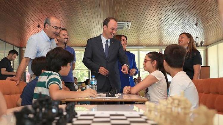 Pamukkalede çocuklar için ücretsiz satranç kursları başladı