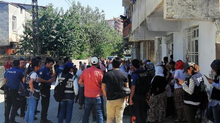 Diyarbakırda kaçak kontrolü gerginliği: 4 yaralı