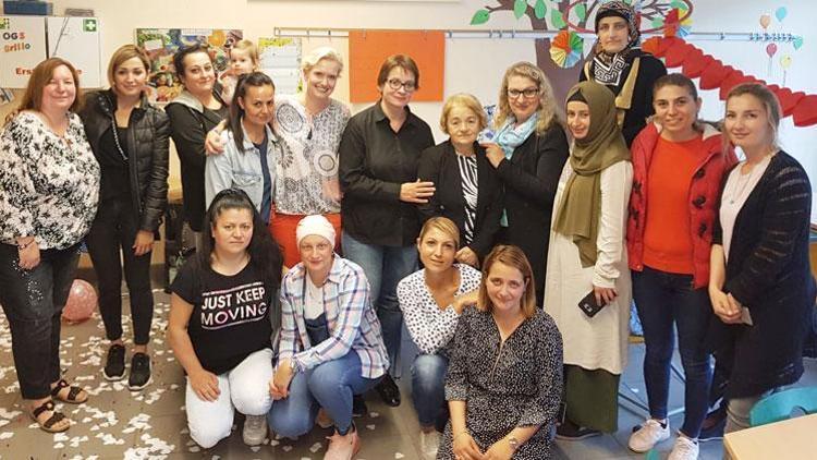 42 yıllık Türkçe öğretmenine veda: Teşekkürler Öğretmenim