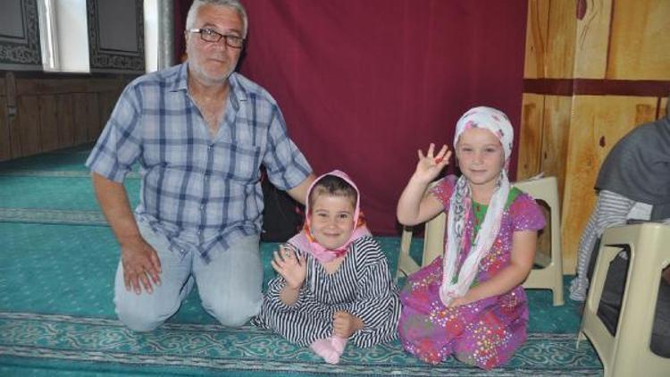 Omurilik hastası Zehra, 7 yaşında, 7 kez ameliyat oldu