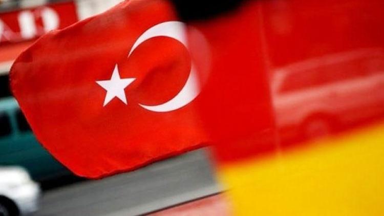 Türkiye darbenin kilit ismini Almanya’dan istedi