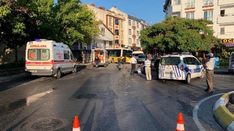 Sancaktepe de halk otobüsü servis minibüsüne çarpıp dükkana girdi: 1 ölü, 2 yaralı