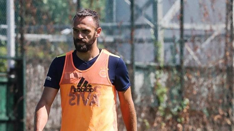 Fenerbahçede yeni sezon hazırlıkları sürüyor Yeni transferler antrenmanda...