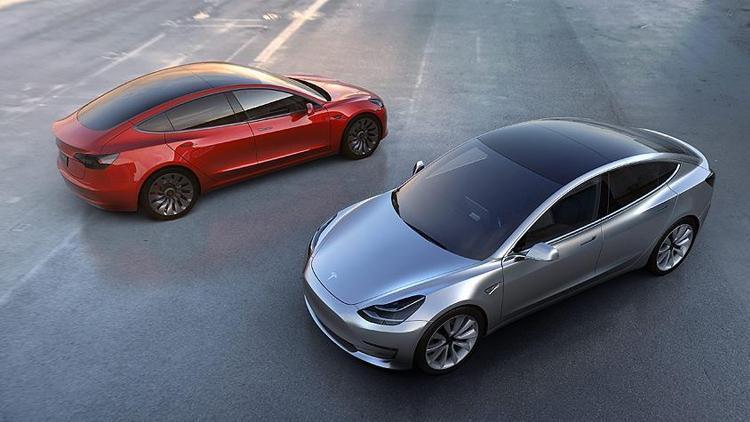 Tesla Model 3ün fiyatını düşürdü