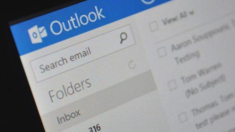 Microsoftun Outlook uygulaması kararıyor