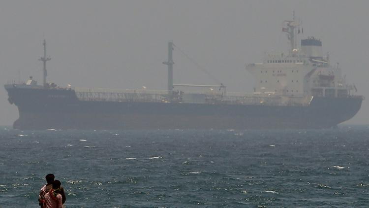 Son dakika... İran, Körfezde yabancı bayraklı tankere el koydu