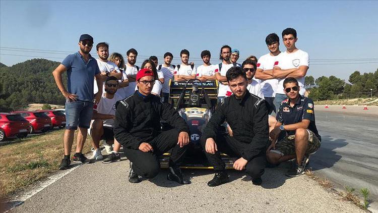 Türk öğrenciler Formula Student yarışmasında ikinci oldu