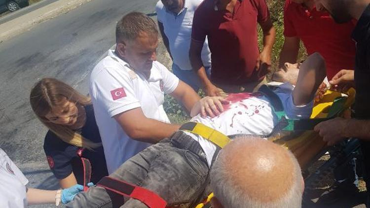 Arnavutköyde servis aracı ile otomobil çarpıştı: 4 yaralı