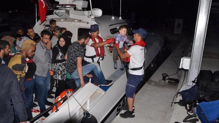 Dikilide 42 kaçak göçmen yakalandı