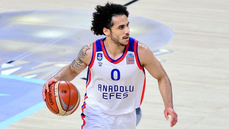 Anadolu Efes, Shane Larkin ile 1 yıl daha