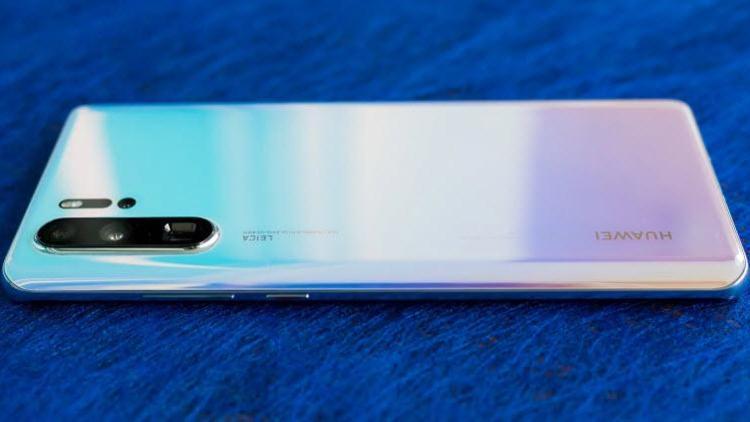 Huawei P30 Türkiye fiyatında büyük düşüş