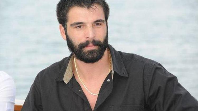 Mehmet Akif Alakurt kimdir Oyunculuğu bıraktı mı