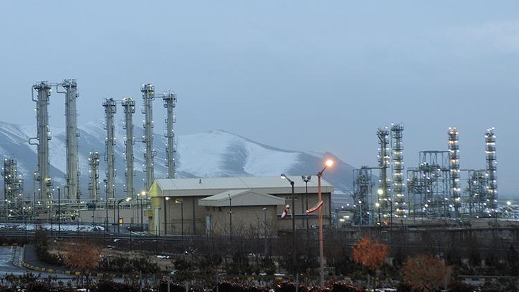 İran Arak reaktörünü yeniden faaliyete geçiriyor