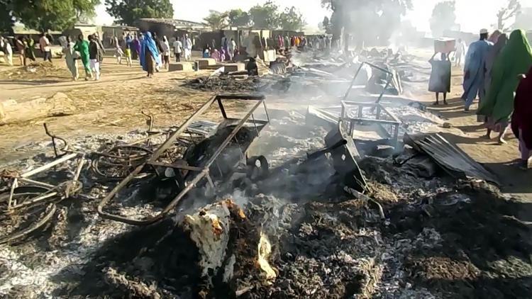 Nijeryada cenaze törenine saldırı: 65 ölü