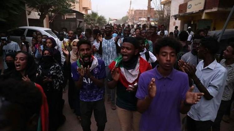 Sudan’da protestolarda 5 kişi hayatını kaybetti