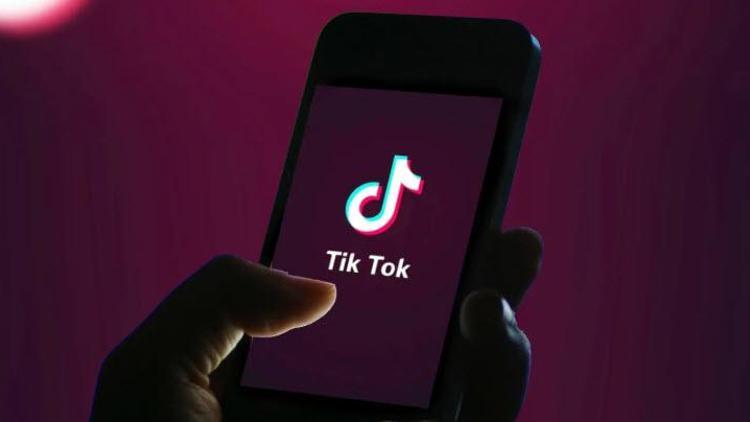 Şimdi de TikTok marka akıllı telefon geliyor
