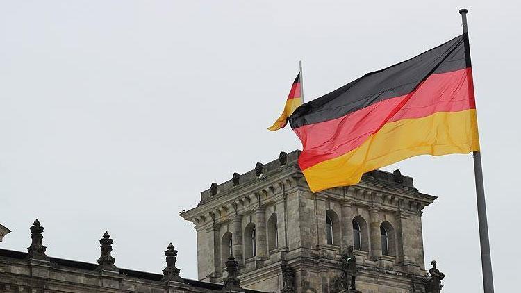 Almanyada imalat PMI temmuzda 1,8 puan geriledi