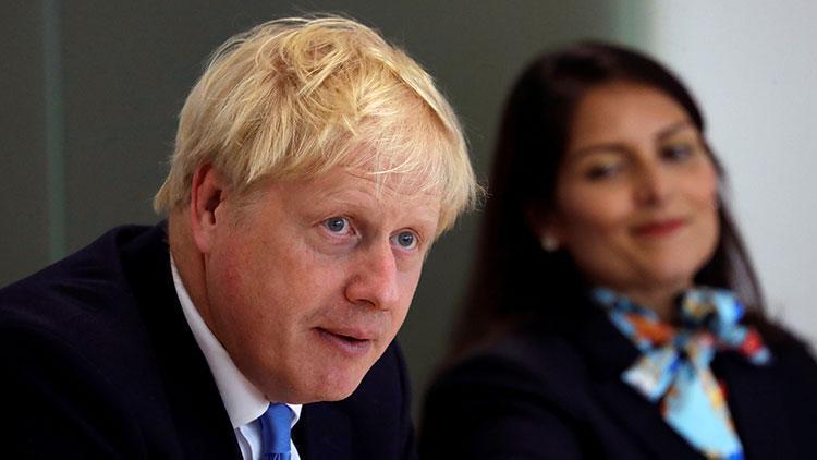 İngilterede Boris Johnsona ara seçim darbesi